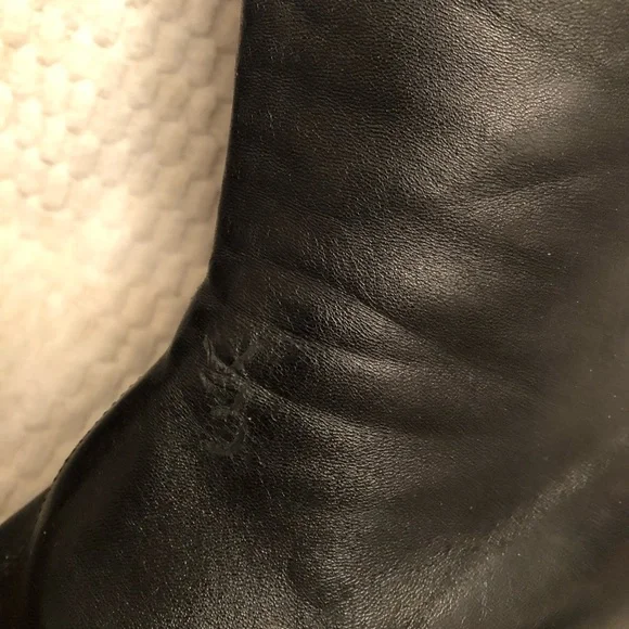 Authentic Chanel black leather boots 35.5 - Picture 11 of 12